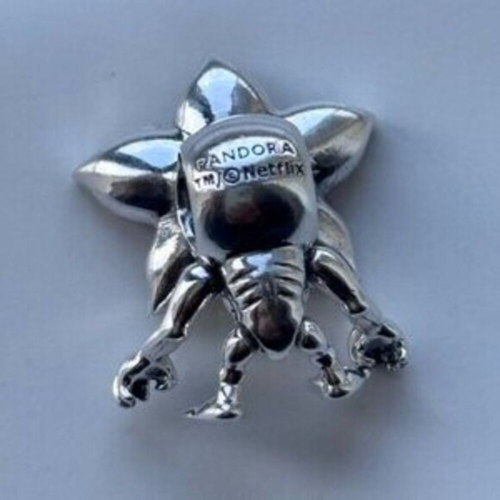 Authentic Stranger Things Moveable Demogorgon Pan… - image 4